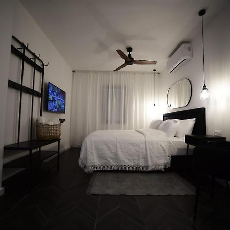 Z-32 Luxury Boutique Apartment エイラート エクステリア 写真